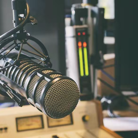 生命在阅读中高贵与优雅，今日朗读