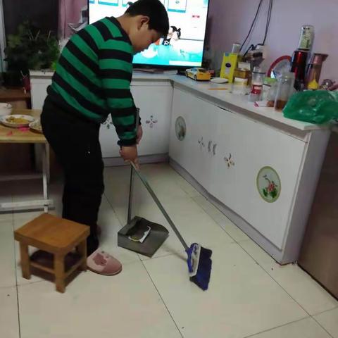 “以习爷爷为敬老爱老榜样”--2019年渔津庄中心小学“敬老月”学习教育活动记录