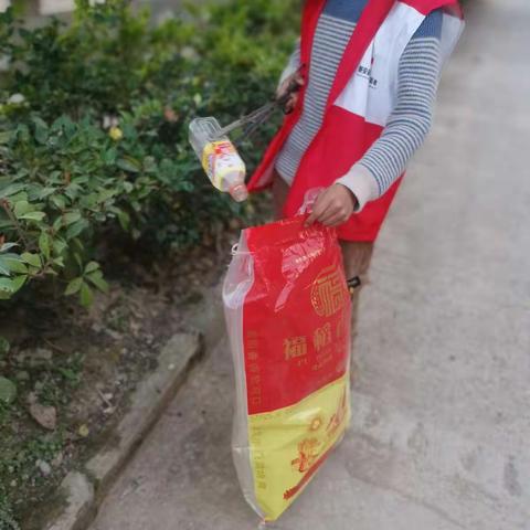 （曹瑞凯）实小娃，做公益，探食尚