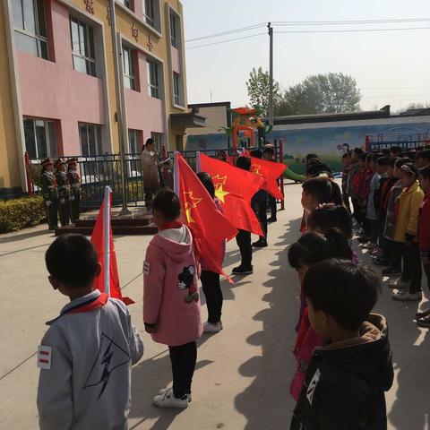 南张庄小学“让读书成为习惯”主题升旗仪式