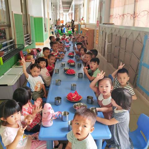 县幼小二班——花好月圆时分，中秋情更浓