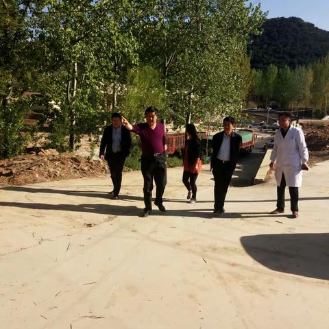 市卫计委纪检书记刘忠和对黎城县五道五治，健康扶贫工作进行督导检查