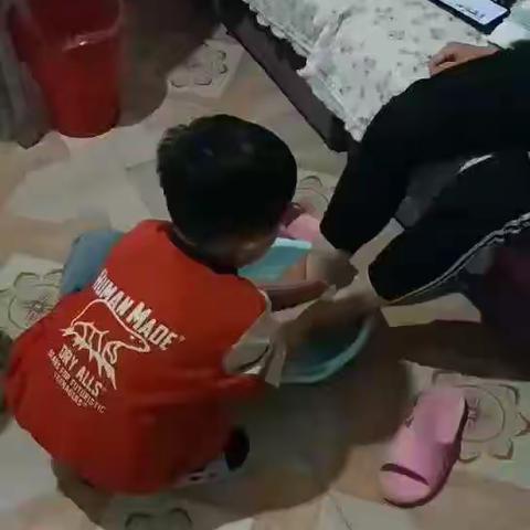 栲山小学 幼儿园大一班  关于母亲节的美篇   ——妈妈，我爱您！