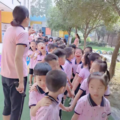 我与小学零距离 ---渊明清华幼儿园北大三班幼儿参观小学报道