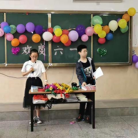 六月的鲜花格外芬芳，六月的歌声格外嘹亮。在这属于我们的节日里，我们纵情高歌，尽情舞蹈。