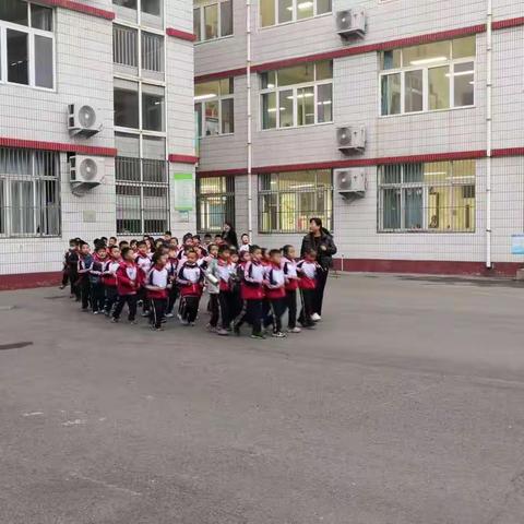 我运动 我健康 我快乐—致远班体能测试活动纪实
