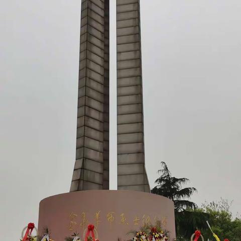 百年党庆，缅怀先烈