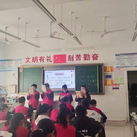 推门听课来助力，学本教学正当时