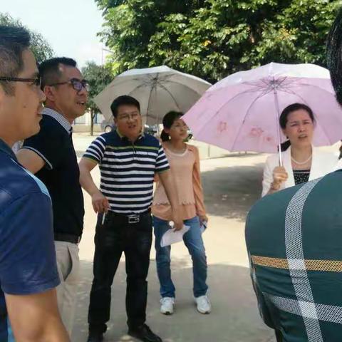县委常委、宣传部长、副县长黄冬丽到陶圩镇进行义教均衡发展工作调研