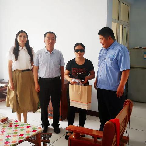 章丘区统计局开展“助童出彩”志愿服务活动