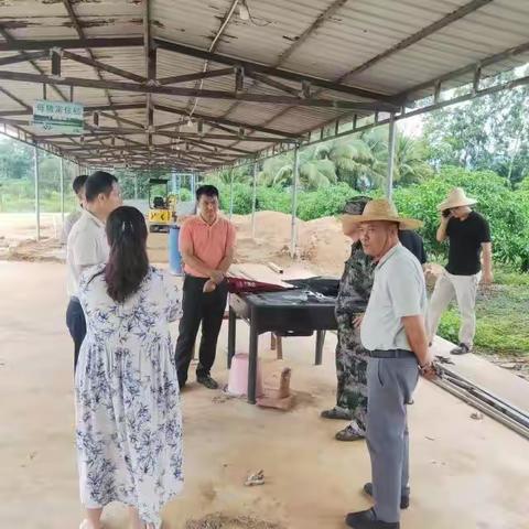 陵水黎族自治县水务局符宗冠副局长带队到田仔水库督导检查违建拆除工作
