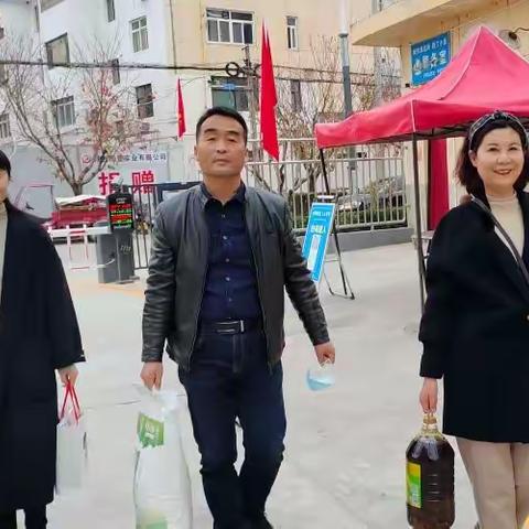 蒹葭诗社送温暖看望残疾人作家连中照（总第238期）