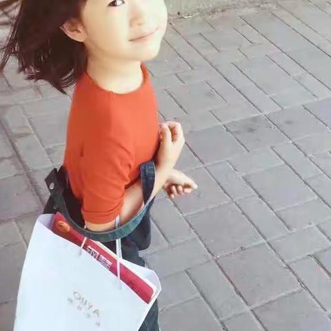 朝阳区一年级五班姜惠媛插画系列：宝宝最喜欢的课外班，每次都能从中找到快乐并且每次都有小进步。