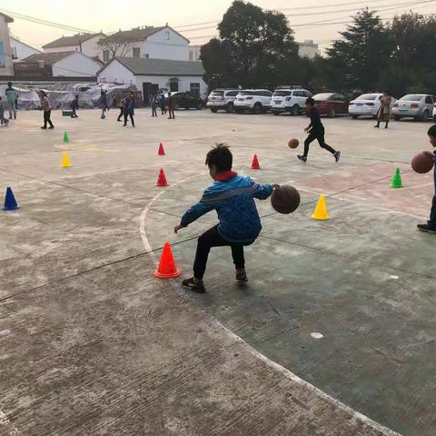 柳泉实验小学篮球社团成果展示