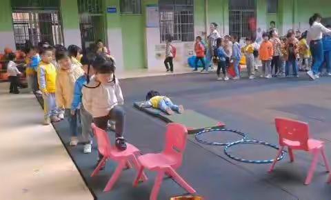 《爱上幼儿园》天润实验学校附属幼儿园🌟小一班🌟