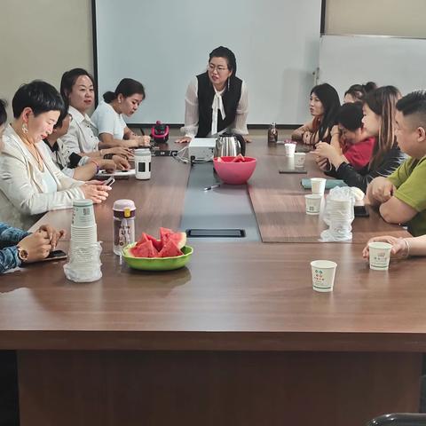 2025年6月2日合美口腔集团侯马分公司隆重召开口腔健康美学招商会，实现6月开门红。