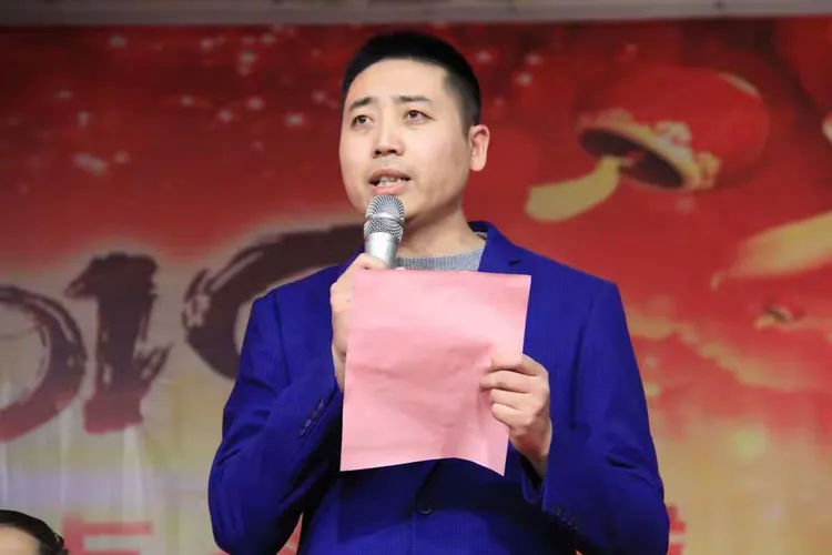 迁安一中西校区召开2019年高考冲刺誓师大会