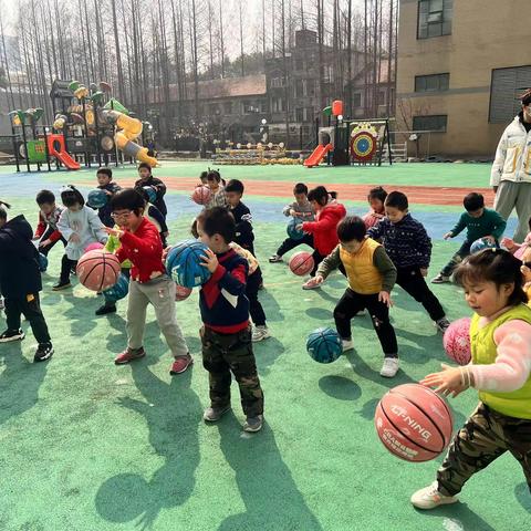 3月8日联勤中四班一日活动安排之小兵篮球操