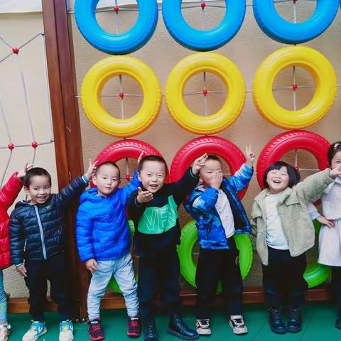 中四班幼儿日常vlgo