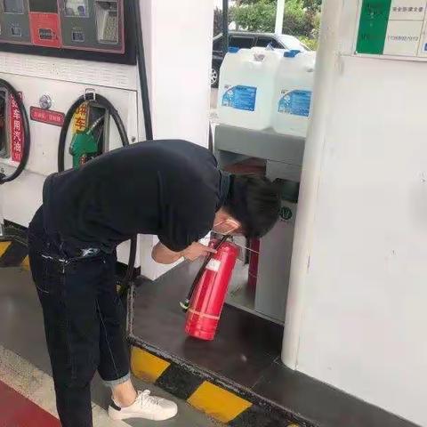 路南区商促局疫情防控工作简报