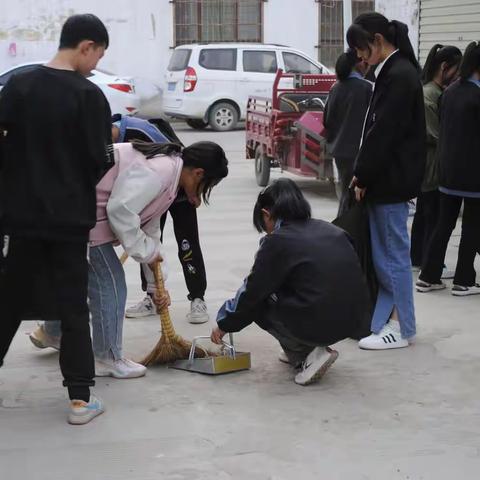 【三抓三促进行时】永坪镇初级中学开展全域无垃圾实践活动