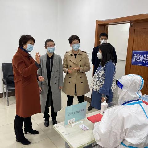 区委常委、宣传部部长岳立娟、区人大办公室主任李美峰到康安街道检查指导人大换届选举工作