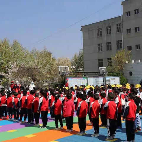 疫情防控不懈怠 应急演练筑防线     马龙区幼儿园疫情防控演练活动