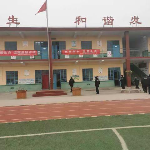 东仝古小学防溺水宣传教育