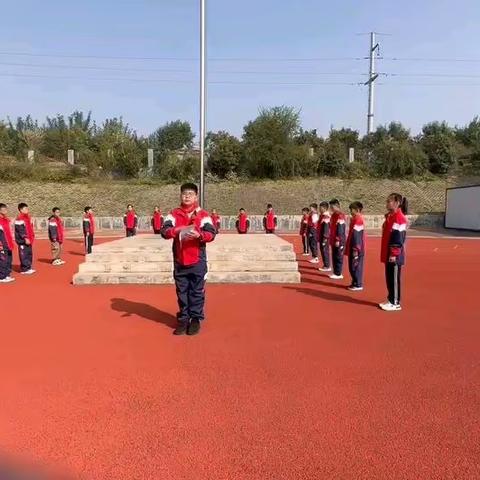 逐梦红领巾  争章好队员——祝贺来集镇中心小学少先队员陈毅然获得“红领巾奖章”个人四星章