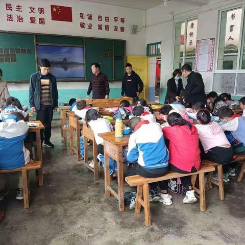 杨兴镇中心小学联合多部门开展食品安全应急演练