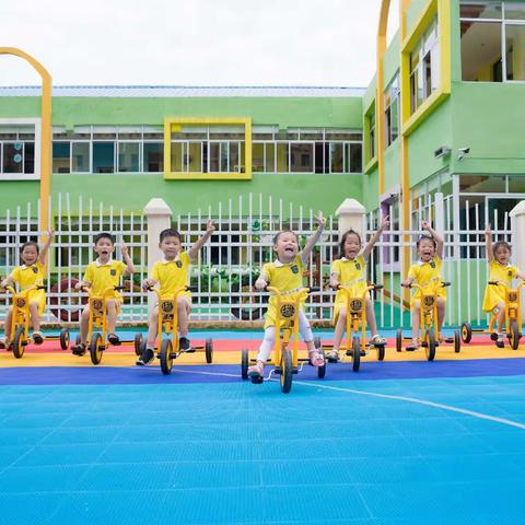 “感恩有你  陪伴成长”                                             孝岗幼儿园2019届大班毕业典礼