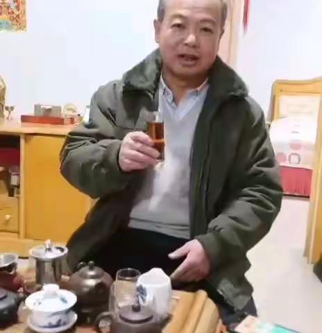 隔离我们的是疫情，温暖我们的是亲情