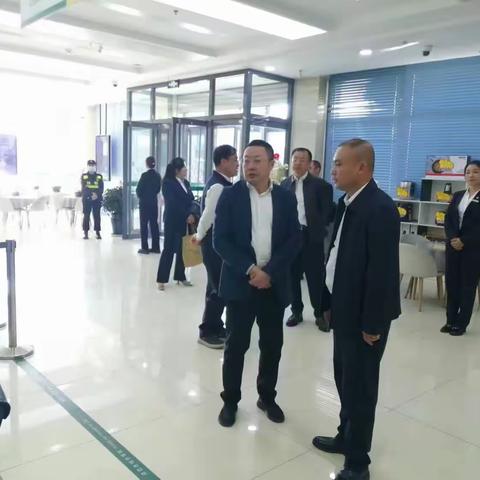 省分行肖子政行长一行莅临大同市分行开展调研指导