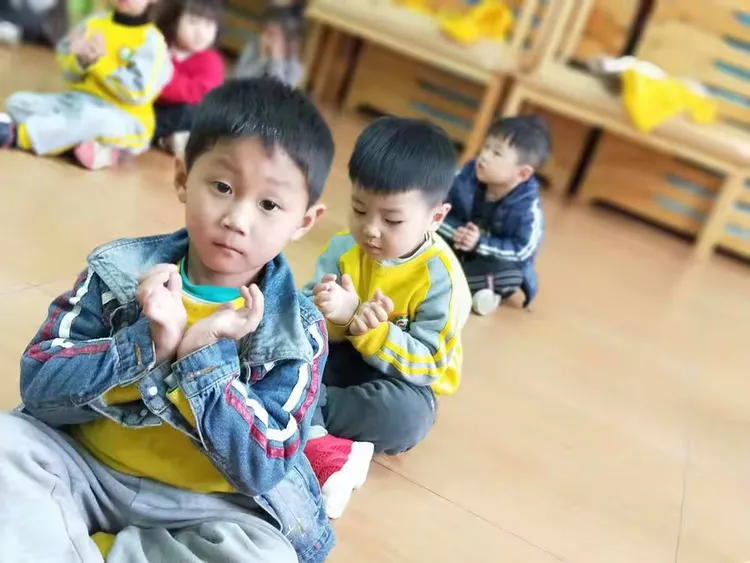 小班舞蹈延时班《牙刷火车》