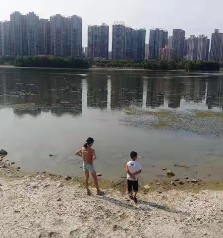 丰富的假期生活