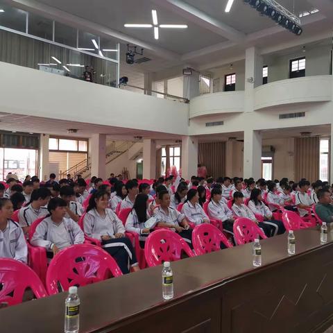 琼海职专｜设计专业、计算机应用专业科技节赴海南软件职业技术学院参观交流——第六届科技节系列活动（十三）