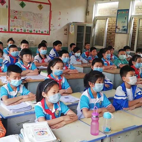 不负芳华，勇于挑战——记马村小学三、四、五、六年级开学第一天！