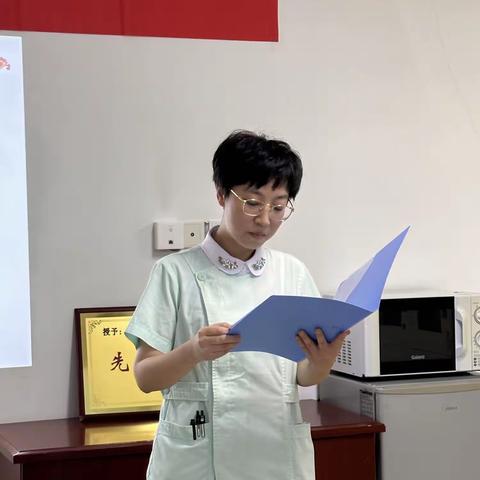 悦读相伴、书香满怀-分享最喜欢的一本书