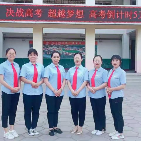 “英”姿飒爽，“语”妙天下——汉德园初三英语组