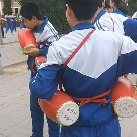 孩子们多彩的世界