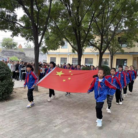 田屯中小学“喜迎国庆，献礼祖国”主题教育活动