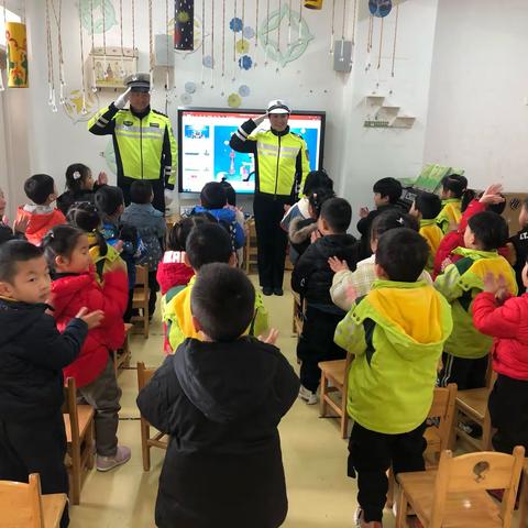 宿迁市实验小学幼儿园安全教育之警园互动活动——“安全我知道，交警进课堂”