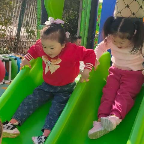 开心是你，快乐是你，温暖是你，幸福是你，你负责快乐成长，我负责记录美好