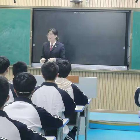 法典进校园  护航青春路