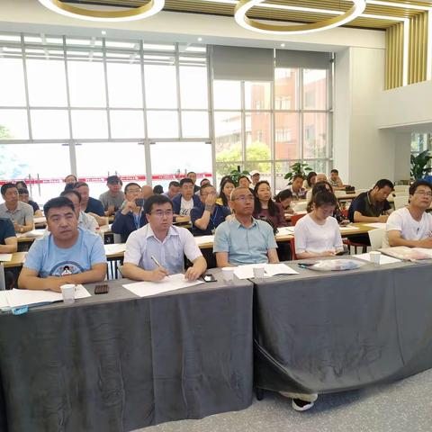 科技改变世界 智造引领未来，--互助县教育局“信息技术骨干教师”培训班5月15日活动简讯
