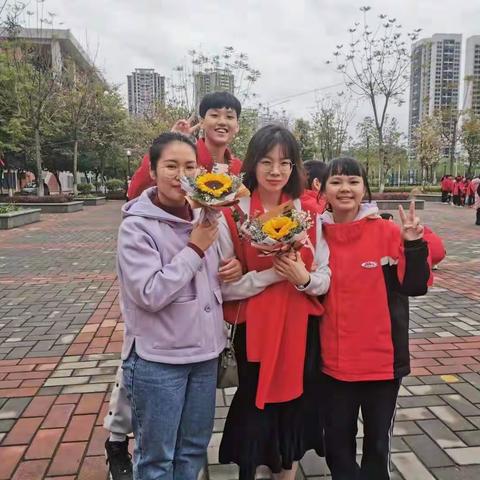 【善上·以至前茅】前茅中学巾帼风采纪事录之李力老师