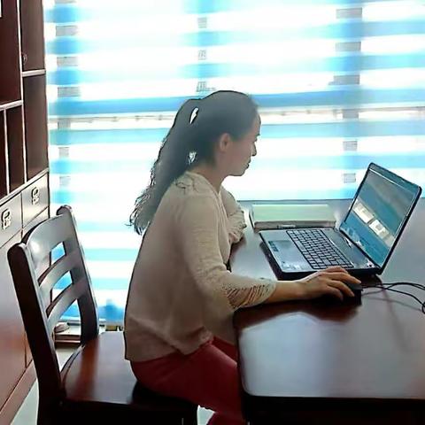 “战”在教学一线  打赢疫情战争