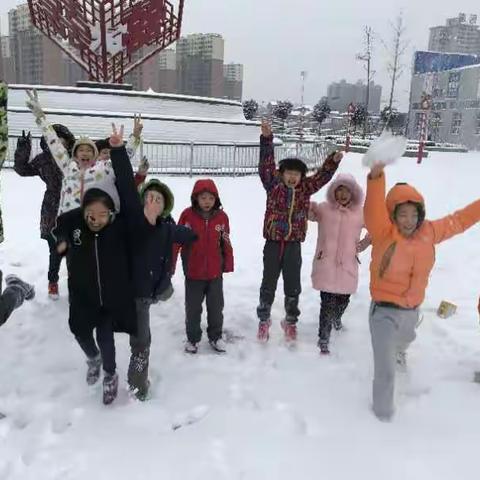 积极备战二青会在闻喜参加全省游泳集训