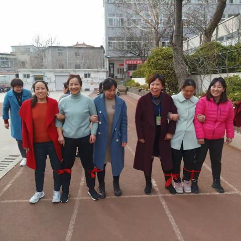 弘扬巾帼精神  谱写巾帼华章——仲宫中心小学“庆百年建党 展教育风采”系列活动之庆祝三八妇女节活动剪影