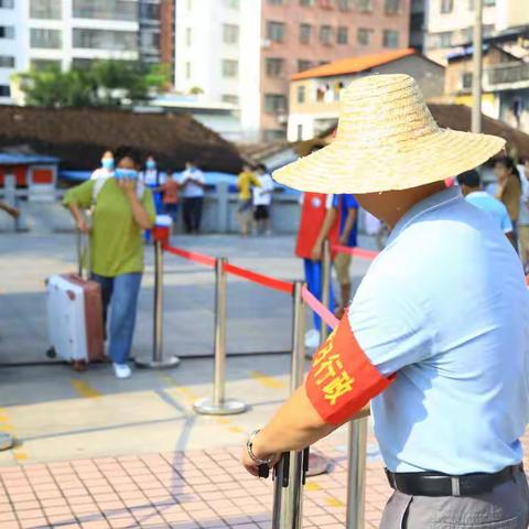 乘风远航启新程，春华秋实绘佳卷---记乳源中学开学第一天